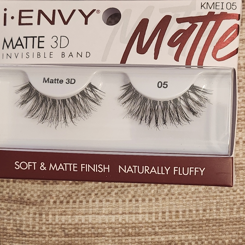 Eye Lash bundle - Picture 5 of 5